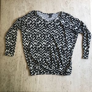 Rue21 Black/white long sleeve